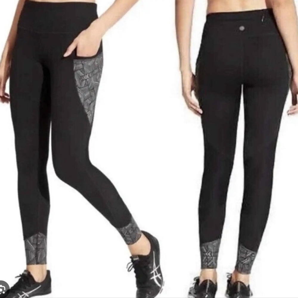 Athleta Reflective Relay Tight Athletic Leggings